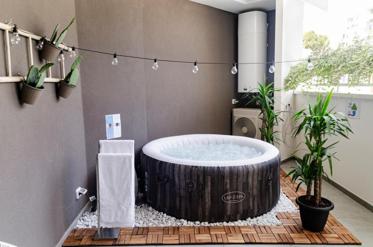 Apulialux Design Apartment - Relax, Spa E Free Parking Бари Экстерьер фото