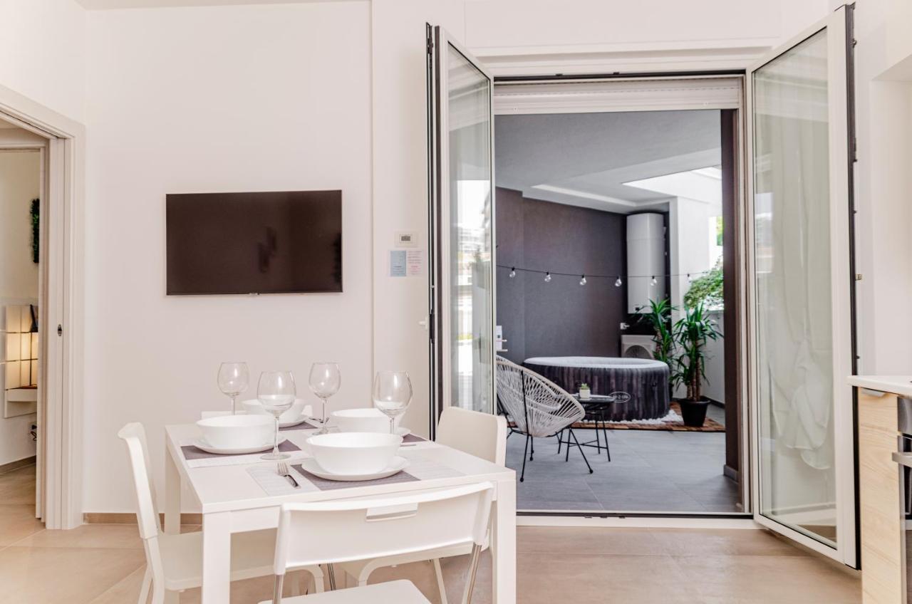 Apulialux Design Apartment - Relax, Spa E Free Parking Бари Экстерьер фото