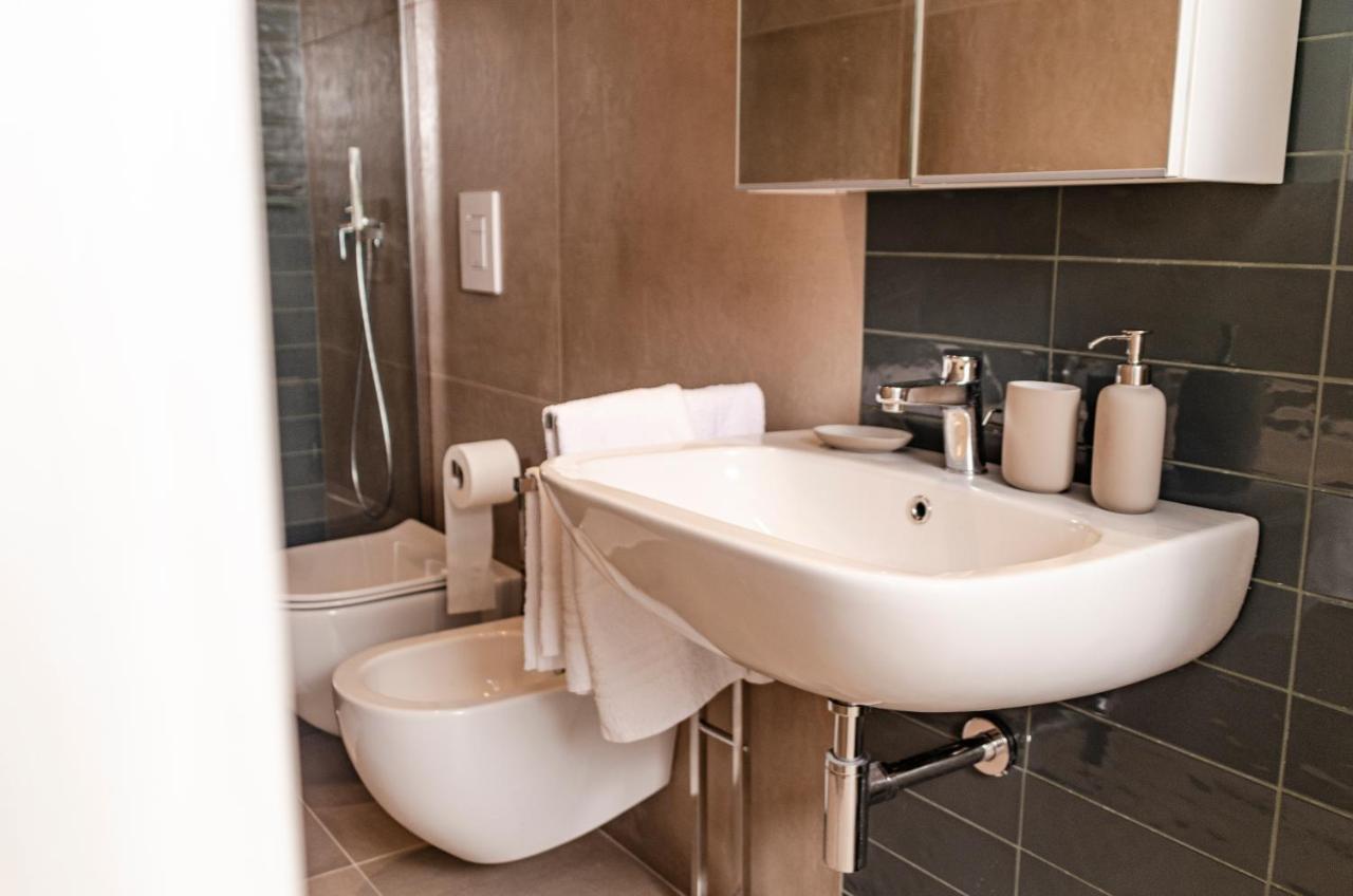 Apulialux Design Apartment - Relax, Spa E Free Parking Бари Экстерьер фото